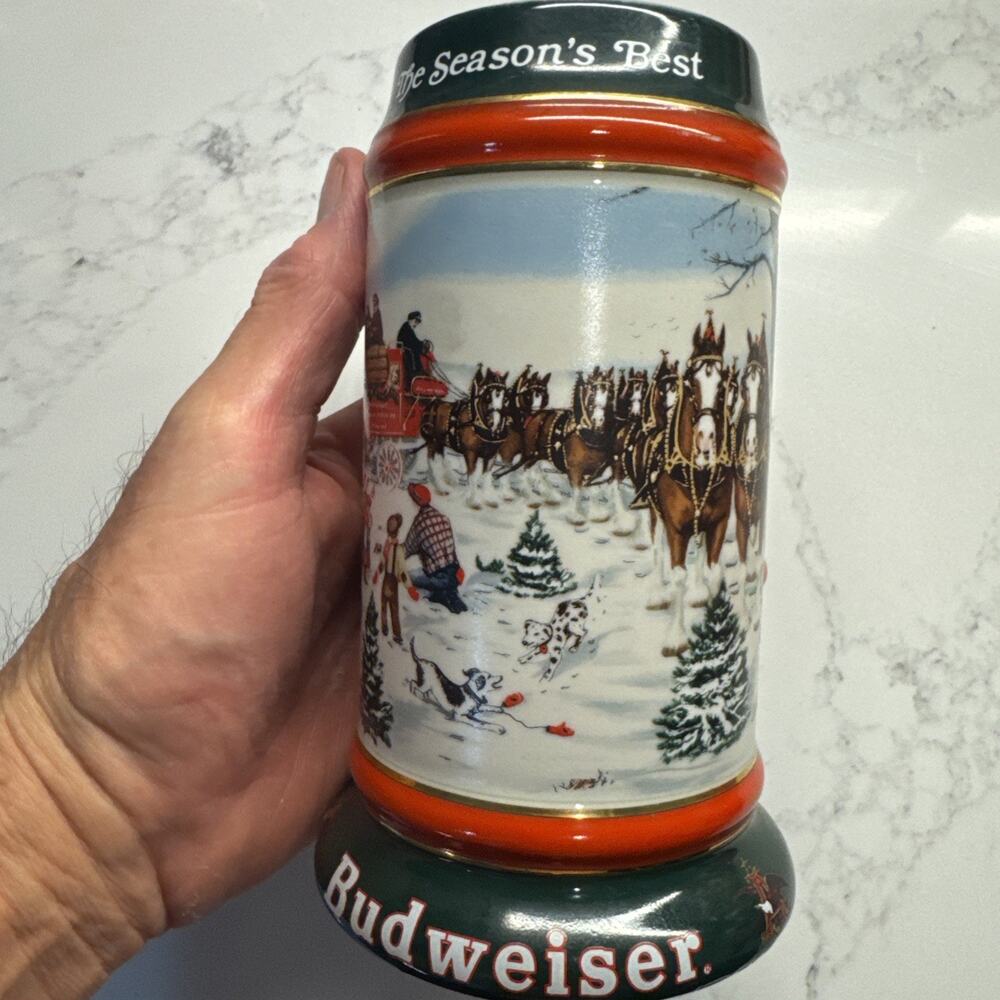 1991 Anheuser Busch AB Budweiser Bud Holiday Christmas Beer Stein Clydesdales